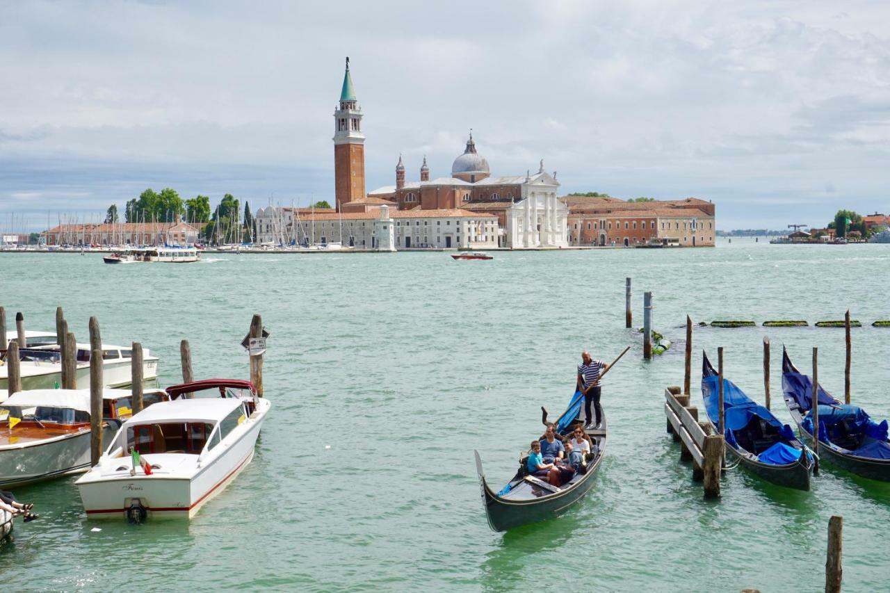 Veneziacentopercento Alle Ancore Apartment Exterior photo